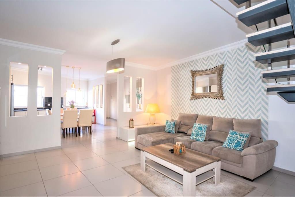 Luxuryvilla With Private Heated Pool And Spa 7P Quarteira Luaran gambar