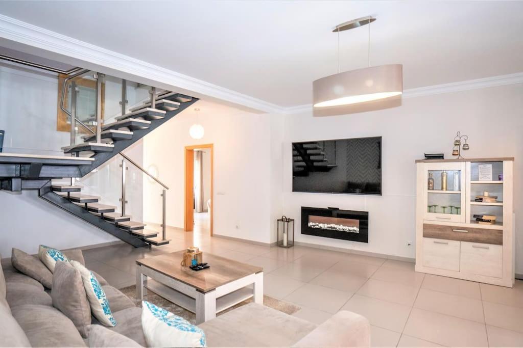 Luxuryvilla With Private Heated Pool And Spa 7P Quarteira Luaran gambar