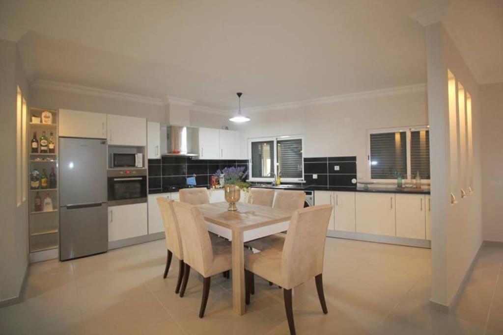 Luxuryvilla With Private Heated Pool And Spa 7P Quarteira Luaran gambar